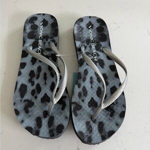 Vionic Silver and Black Leopard Sandals